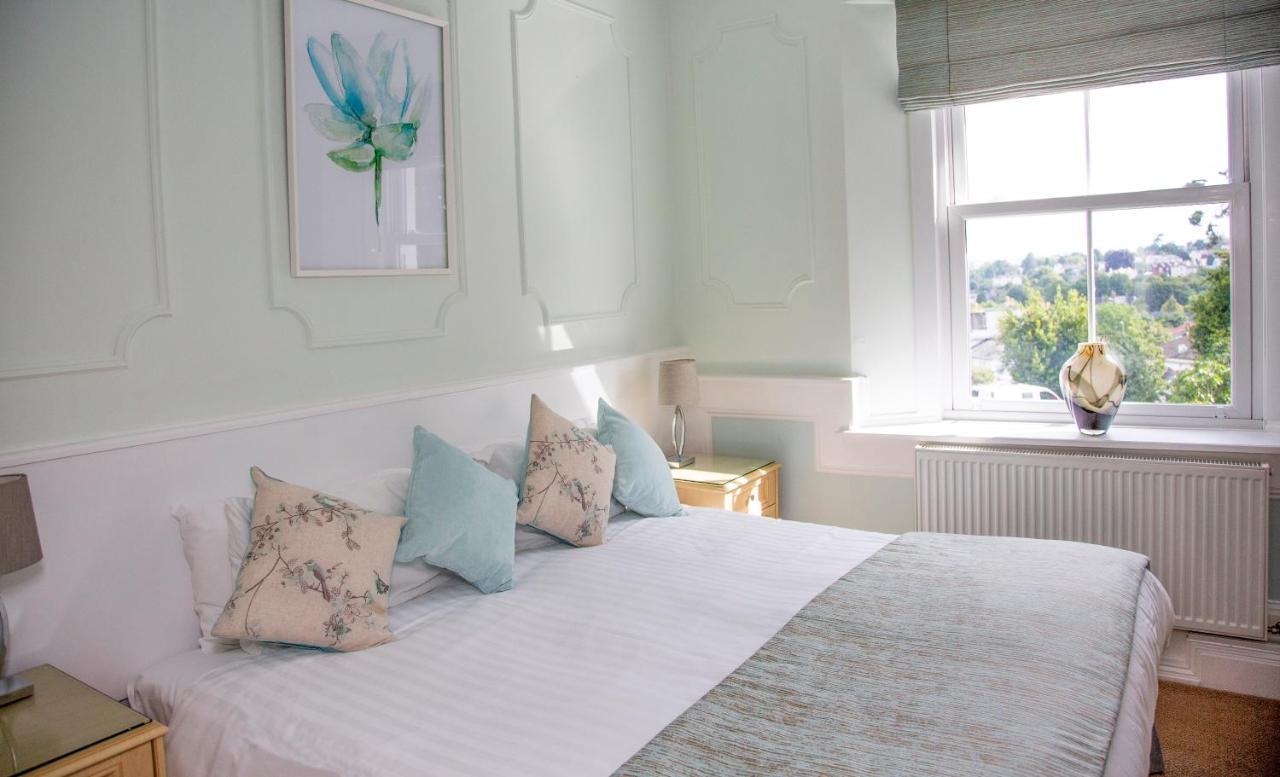 Carlton Court Bed and breakfast